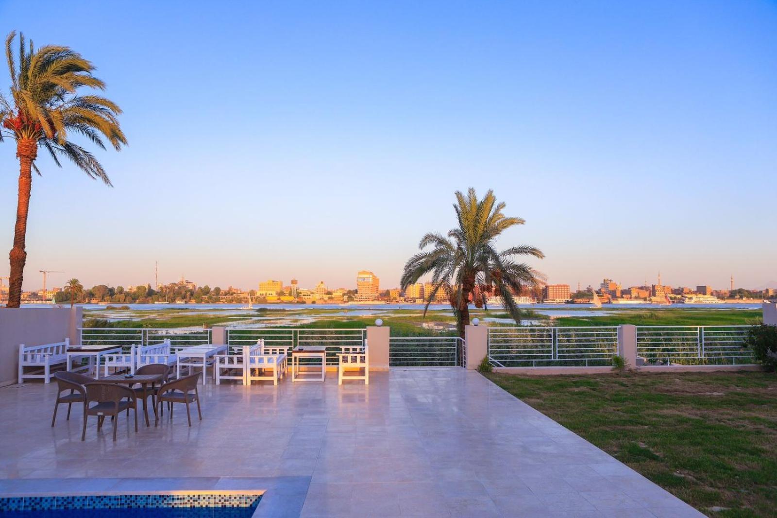 Royal Nile Villa - Pool View Apartment 1 Luxor Eksteriør bilde