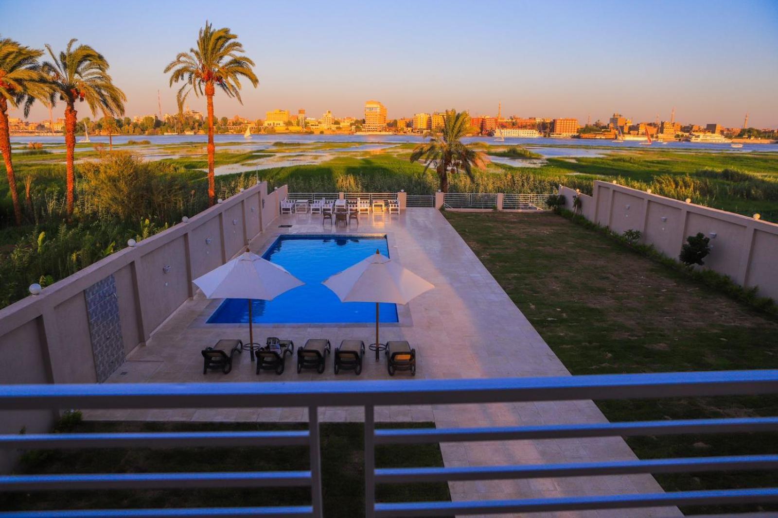Royal Nile Villa - Pool View Apartment 1 Luxor Eksteriør bilde